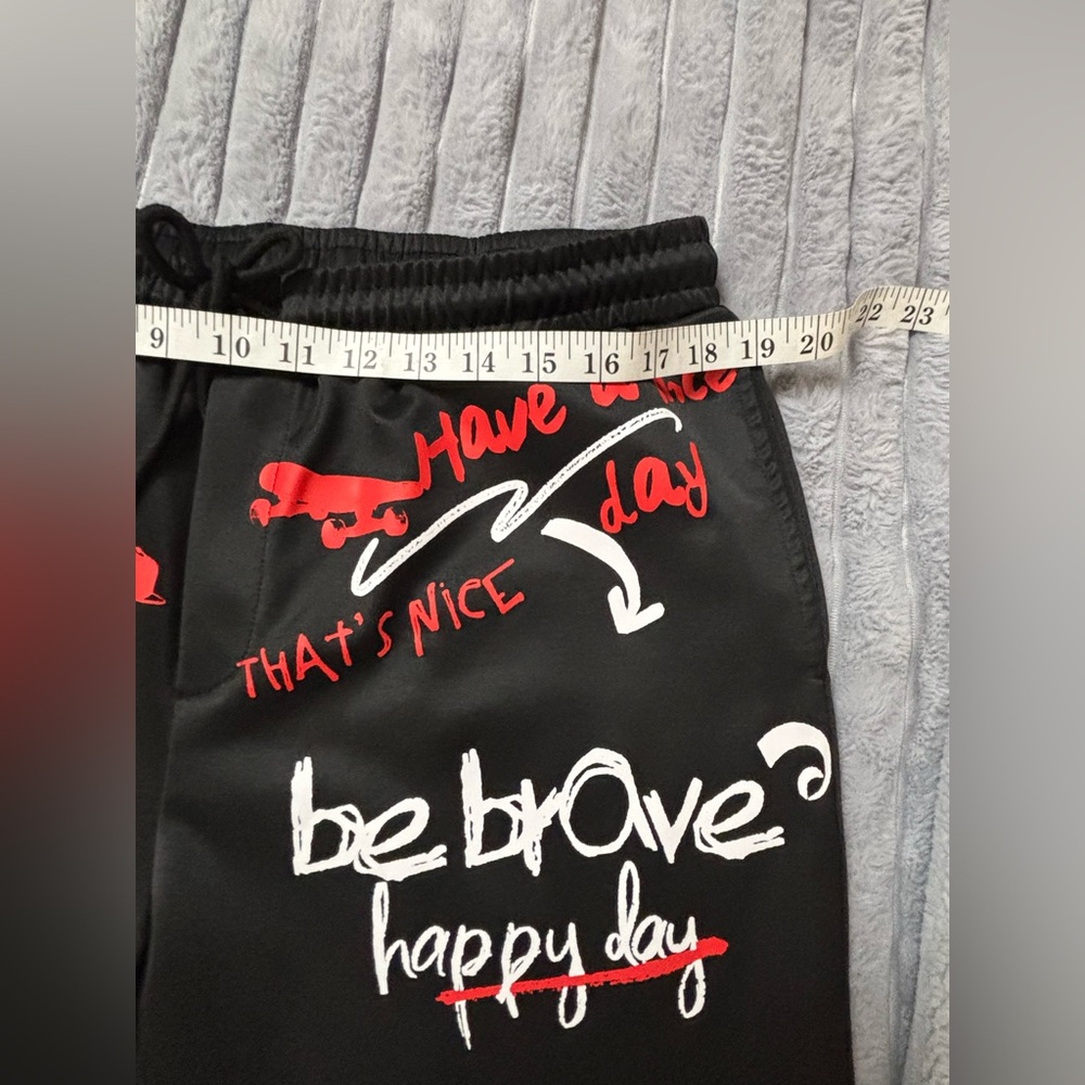 Mens Black Graphic Cropped Jogger shorts - Picture 7 of 10